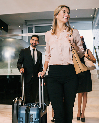 couple traveling